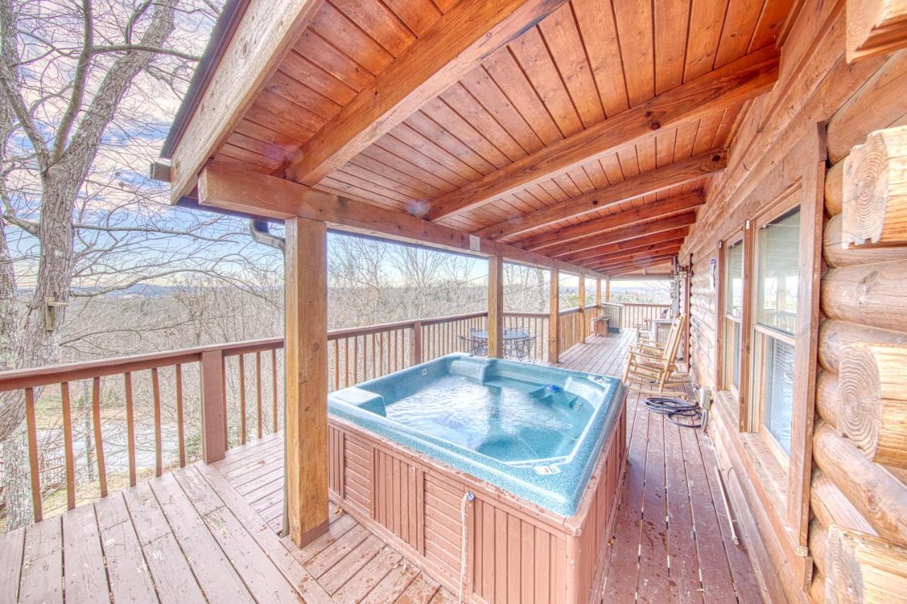 Serenity, A Rustic Log Cabin Retreat Sevierville Ngoại thất bức ảnh